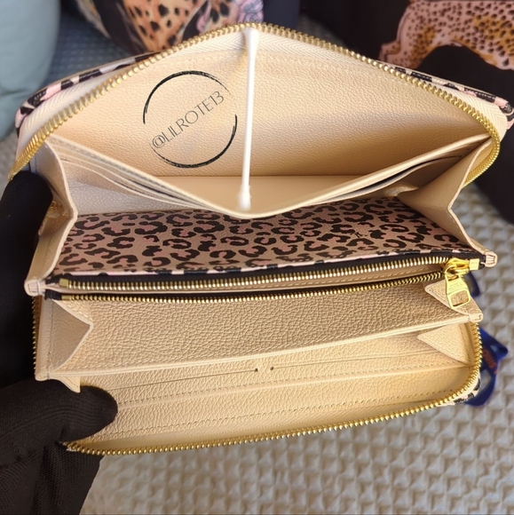 Louis Vuitton Wild At Heart Creme Empreinte Zippy - Picture 16 of 17
